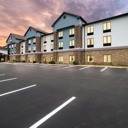 Comfort Suites Jackson I-40 מראה חיצוני תמונה