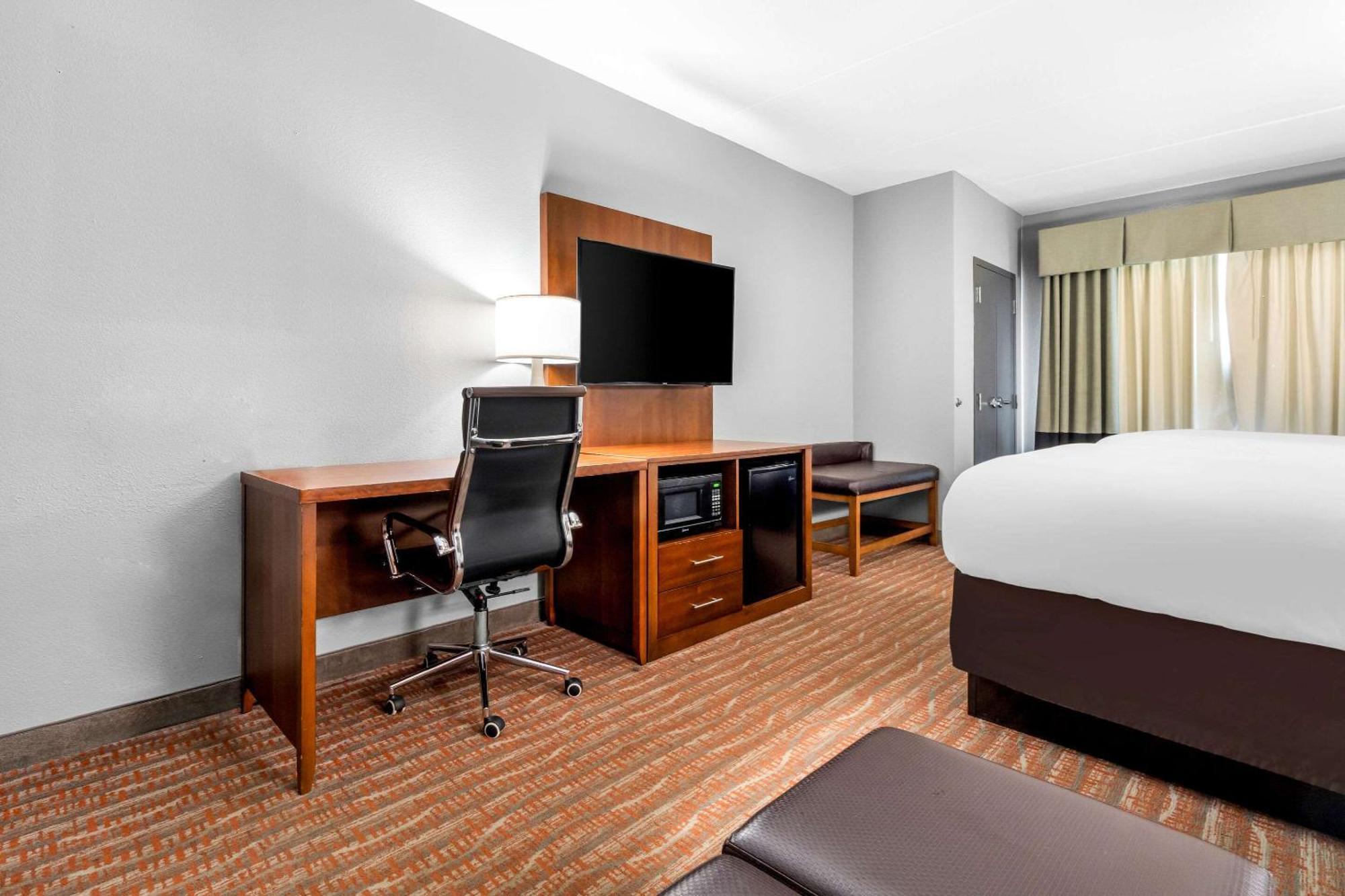 Comfort Suites Jackson I-40 מראה חיצוני תמונה