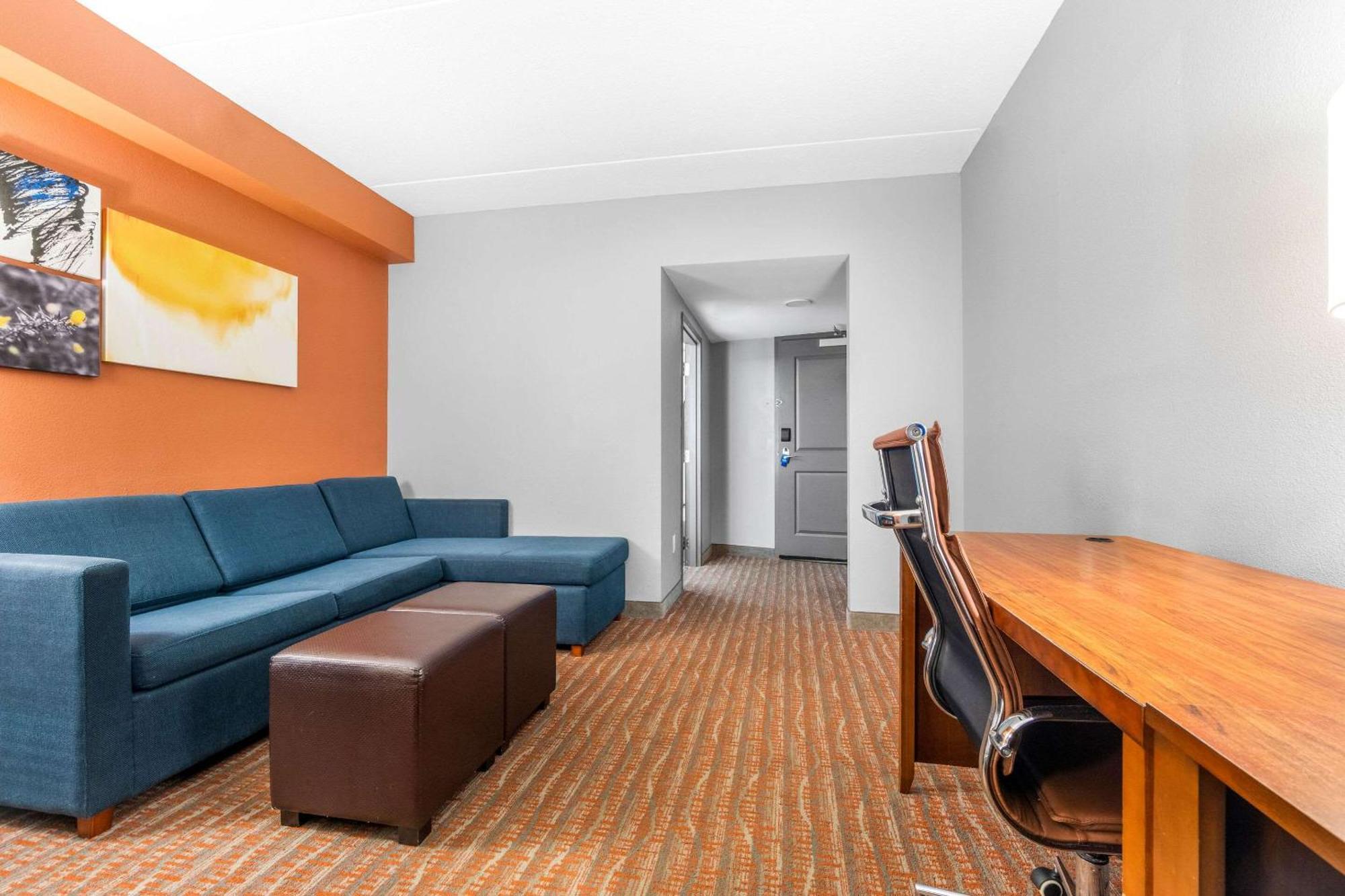 Comfort Suites Jackson I-40 מראה חיצוני תמונה