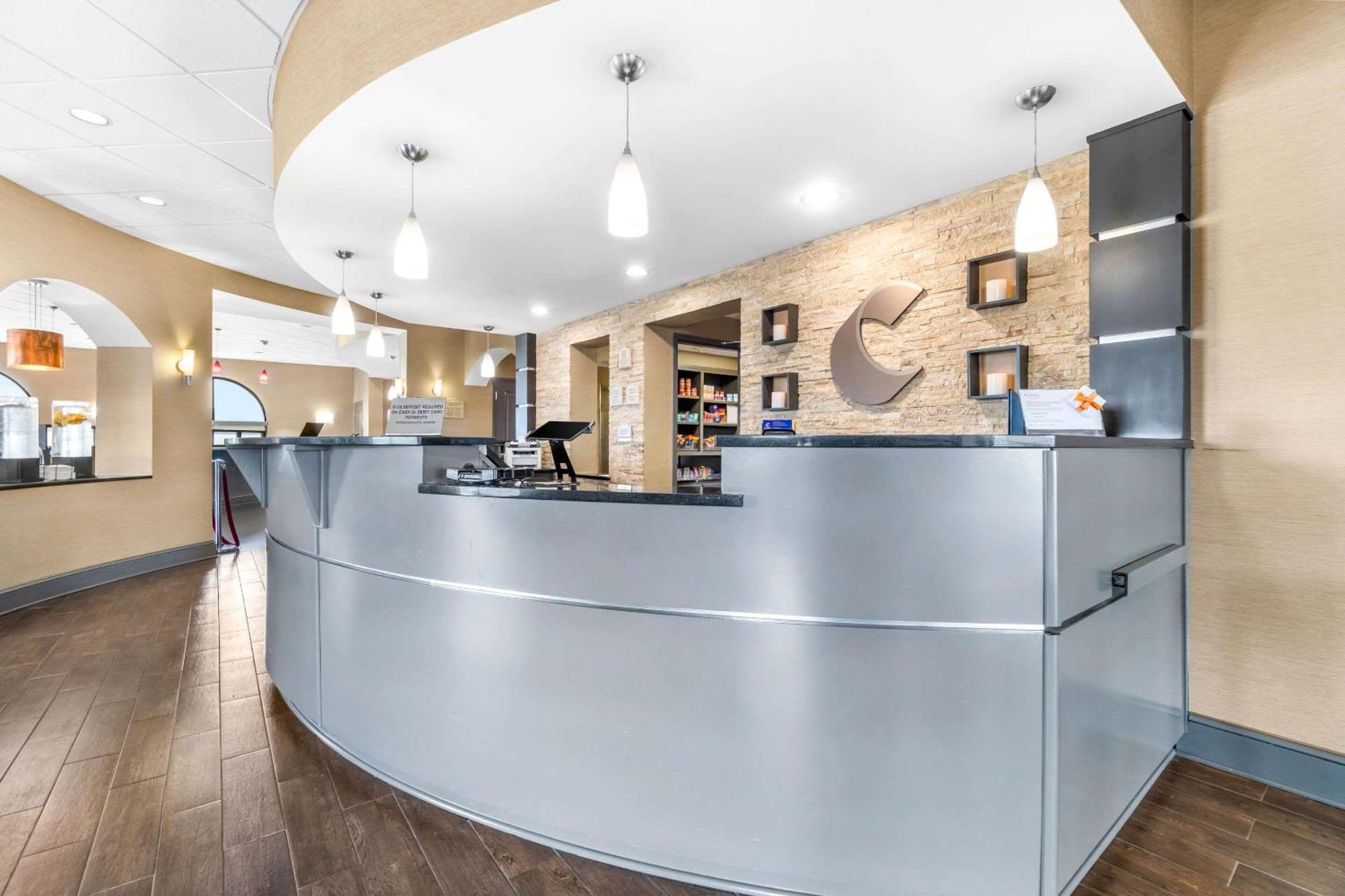 Comfort Suites Jackson I-40 מראה חיצוני תמונה